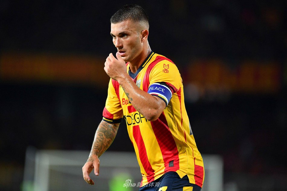 人均体育场 人均体育场